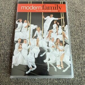 Modern Family The Complete Seventh Season DVD 3-Disc Set New Sealed 22 Episodes